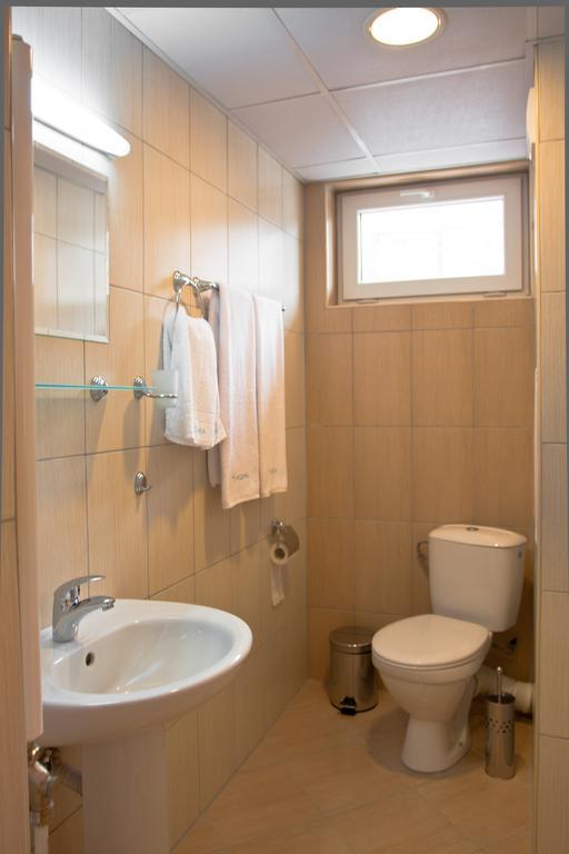Hotel Balneo Comlex Medica Narechen Narechenski Bani Habitación foto